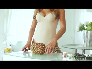 beautiful video girl makes a hookah on a pineapple mmmmmm